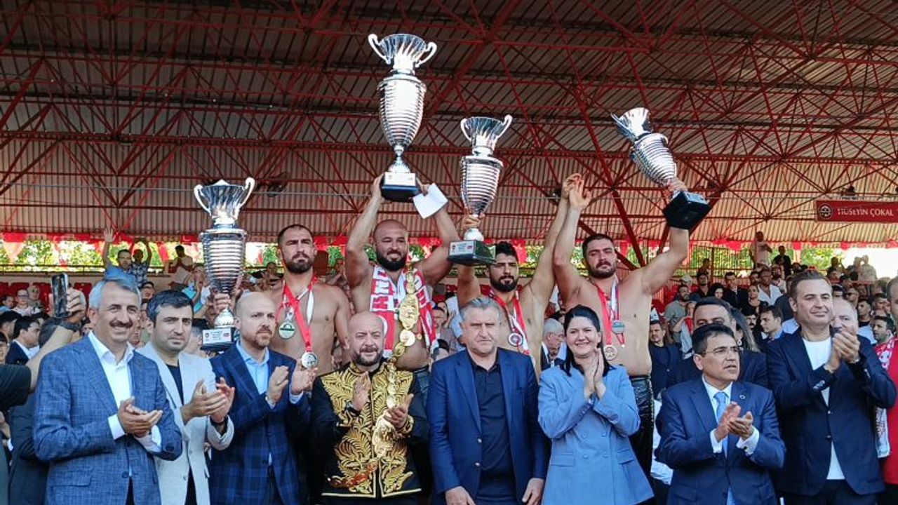 664. Kırkpınar Yağlı Güreşleri’nde Başpehlivan Orhan Okulu