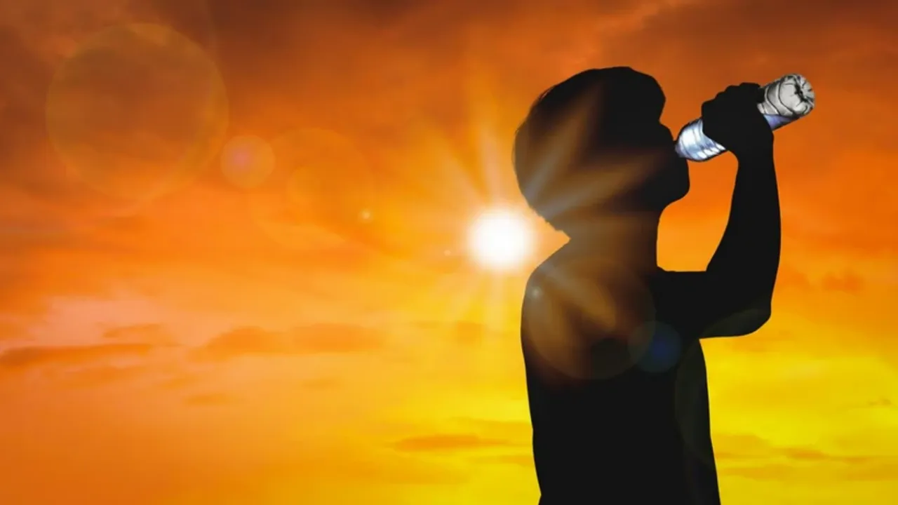 Sağlık Bakanlığı Aşırı Sıcaklara Karşı Uyardı: Su Tüketimine Dikkat