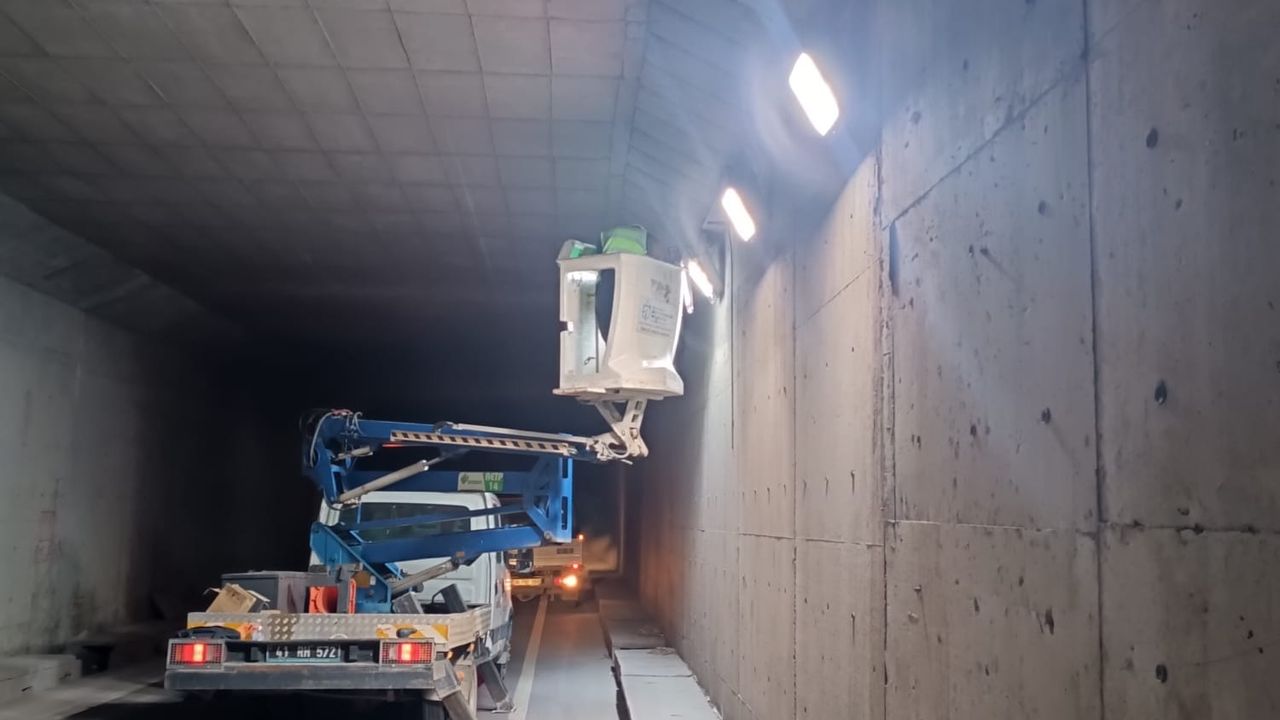 Kocaeli’de Alt Geçit Aydınlatmaları Yenilendi, Ulaşım Güvenliği Sağlandı