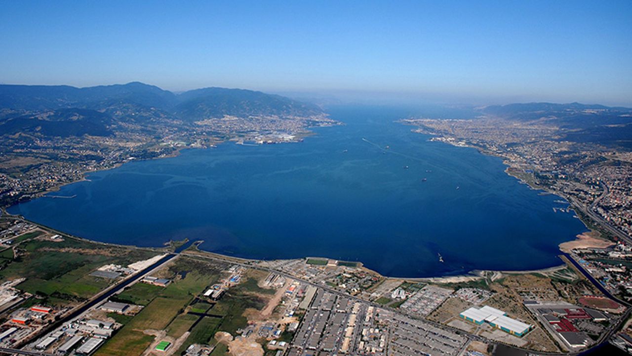 Kocaeli’de Ulusal Açık Su Yüzme Yarışları Heyecanı