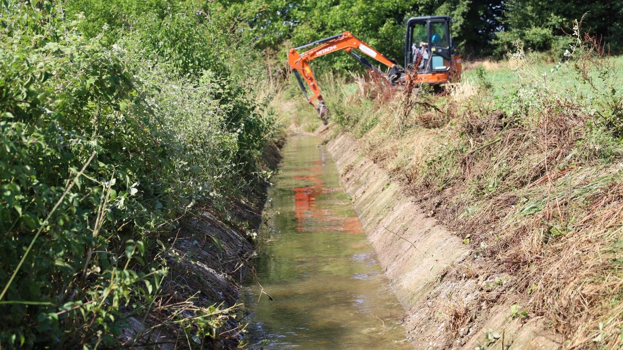 Kocaeli’nde Sulama Kanalları Temizliği ile Çiftçilere Destek