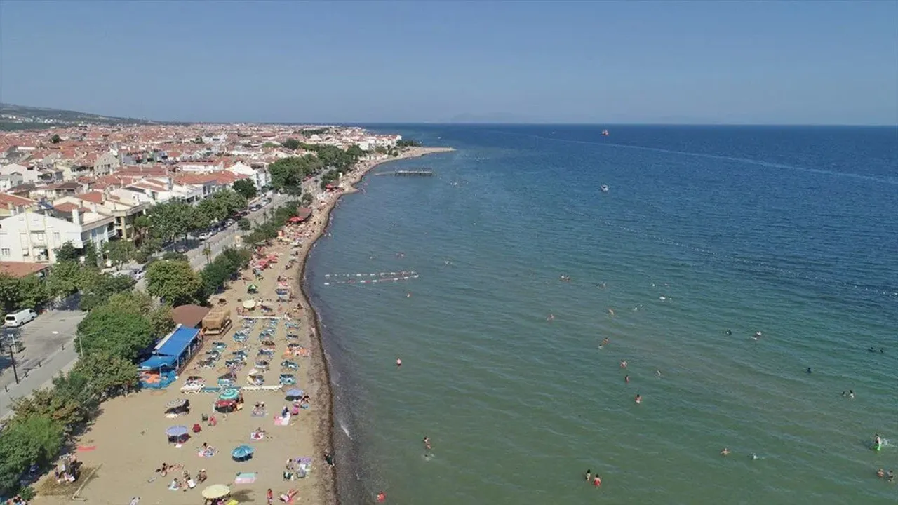 Tekirdağ’da Fırtına Alarmı: Deniz Yasağı ve Uçuş İptalleri