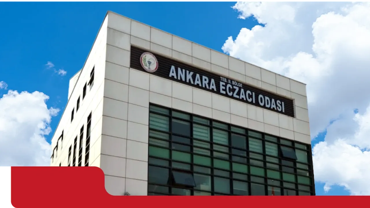Cem Abbasoğlu Ankara Eczacı Odası Başkanlığına Yeniden Seçildi