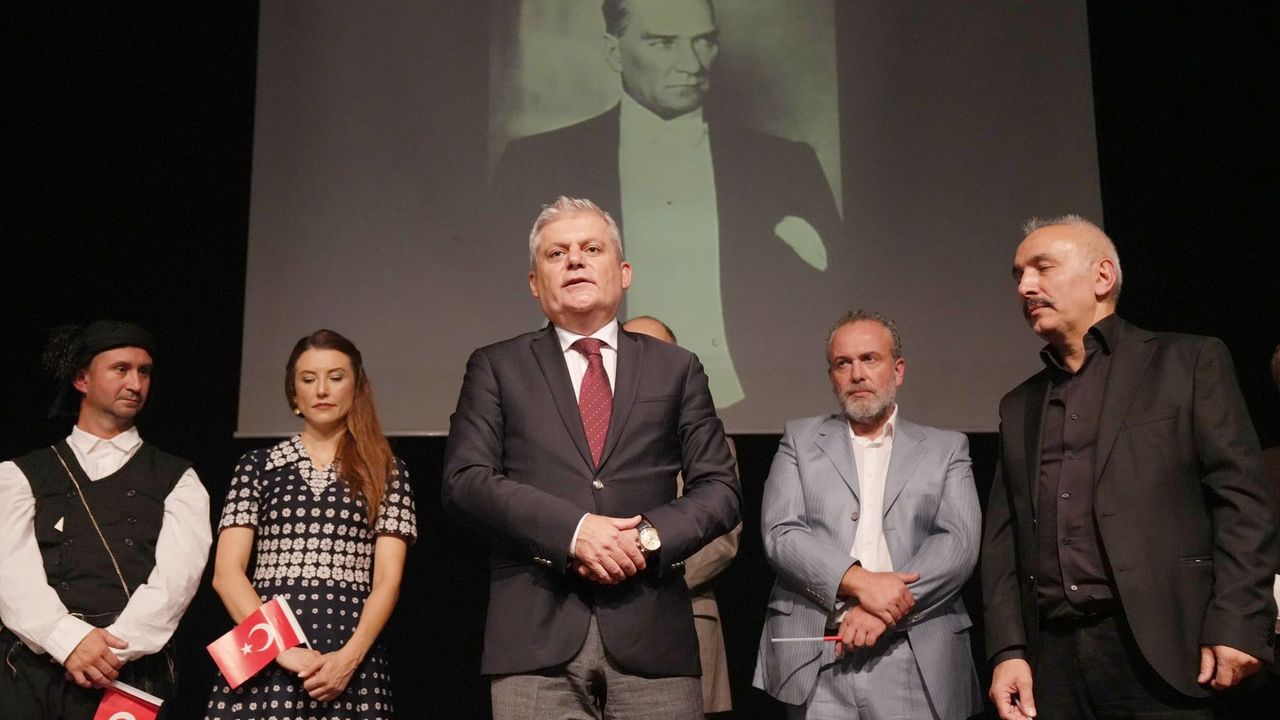 Giresun’da Atatürk’ün Ziyareti Tiyatro Oyunuyla Anıldı