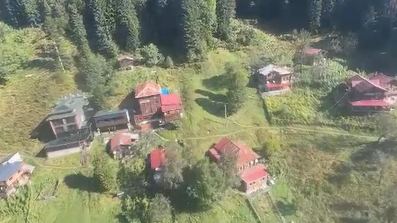 Rize’de Mahsur Kalan Vatandaşlar Helikopterle Tahliye Edildi