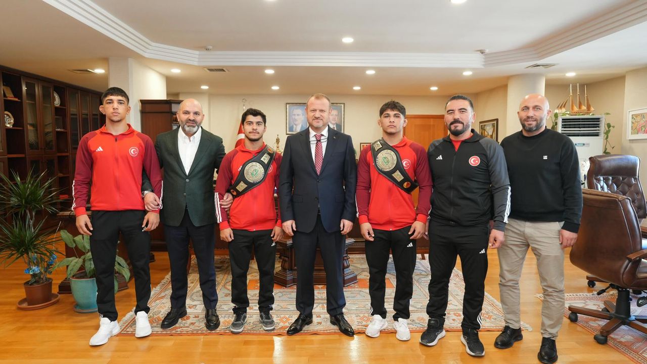 Milli Güreşçiler RTÜK’te: Dünya Şampiyonluğu Gururu