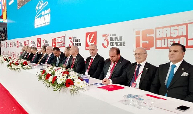 Muzaffer Candemir Yeniden Refah Kongresi’nde Divan Üyesi