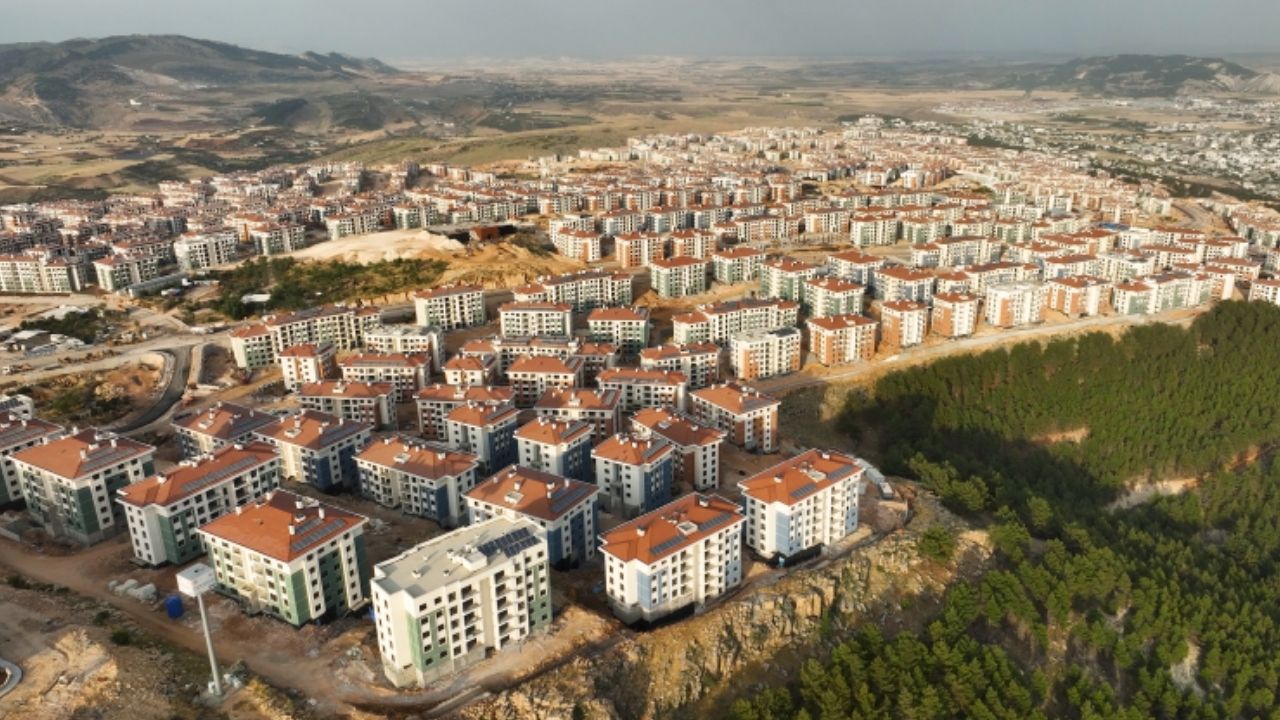 Deprem Bölgesinde 350 Bininci TOKİ Konutu Teslim Ediliyor