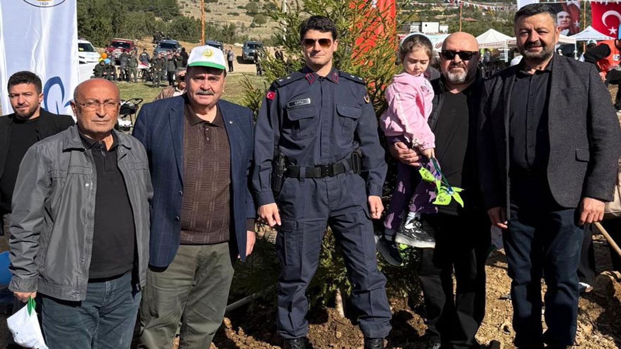 Burdur’da Milli Ağaçlandırma Günü’nde Fidan Dikimi