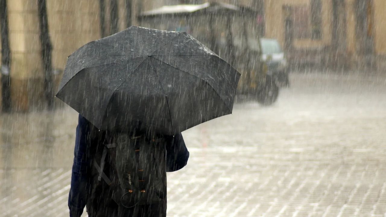 Türkiye’ye Yağışlı Hava Geliyor: Sıcaklıklar 8 Derece Düşecek