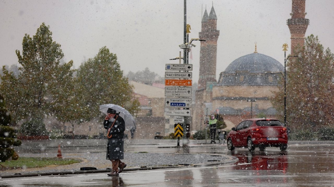 Meteoroloji 27 İl İçin Sarı Kuvvetli Yağış Uyarısı