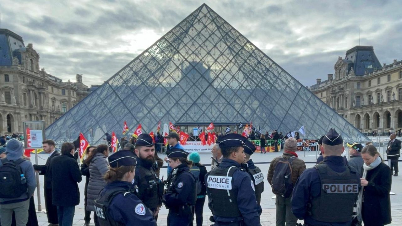Louvre Müzesi Soygunu Şüphelisi Paris’te Yakalandı