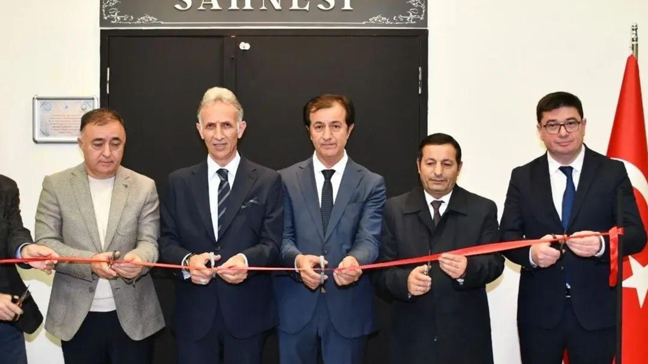 Kafkas Üniversitesi Tiyatro Sahnesi Eşkıya Oyunuyla Açıldı