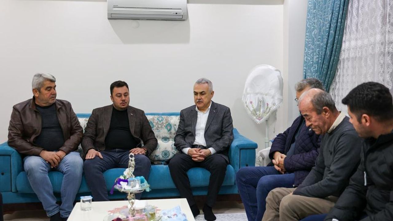 AK Parti’den Umre’de Vefat Eden İmamın Ailesine Taziye