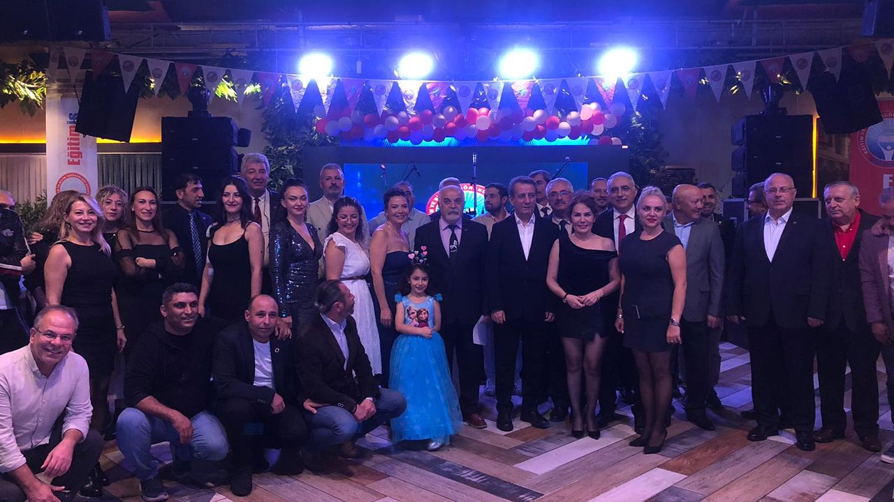 Eğitim İş Aydın 20. Yılını Dayanışma Gecesiyle Kutladı