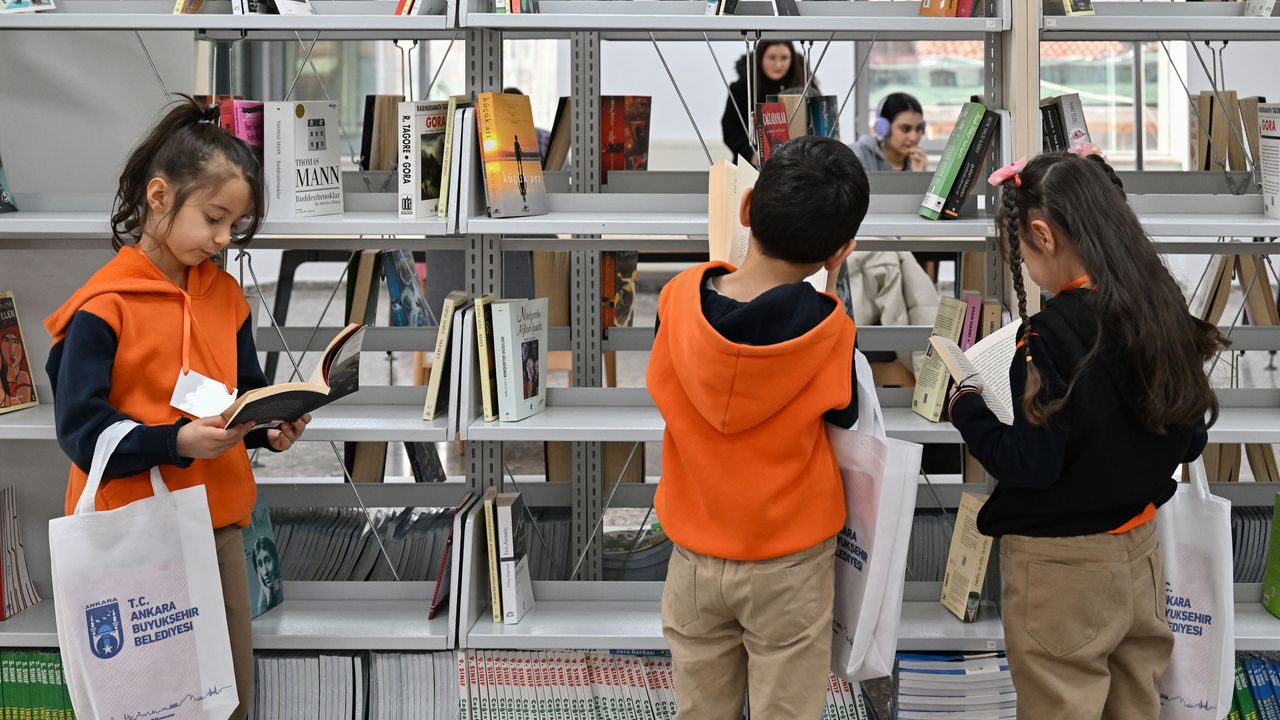 Ankara’da İlkokullara Özel Kütüphane Projesi Başladı