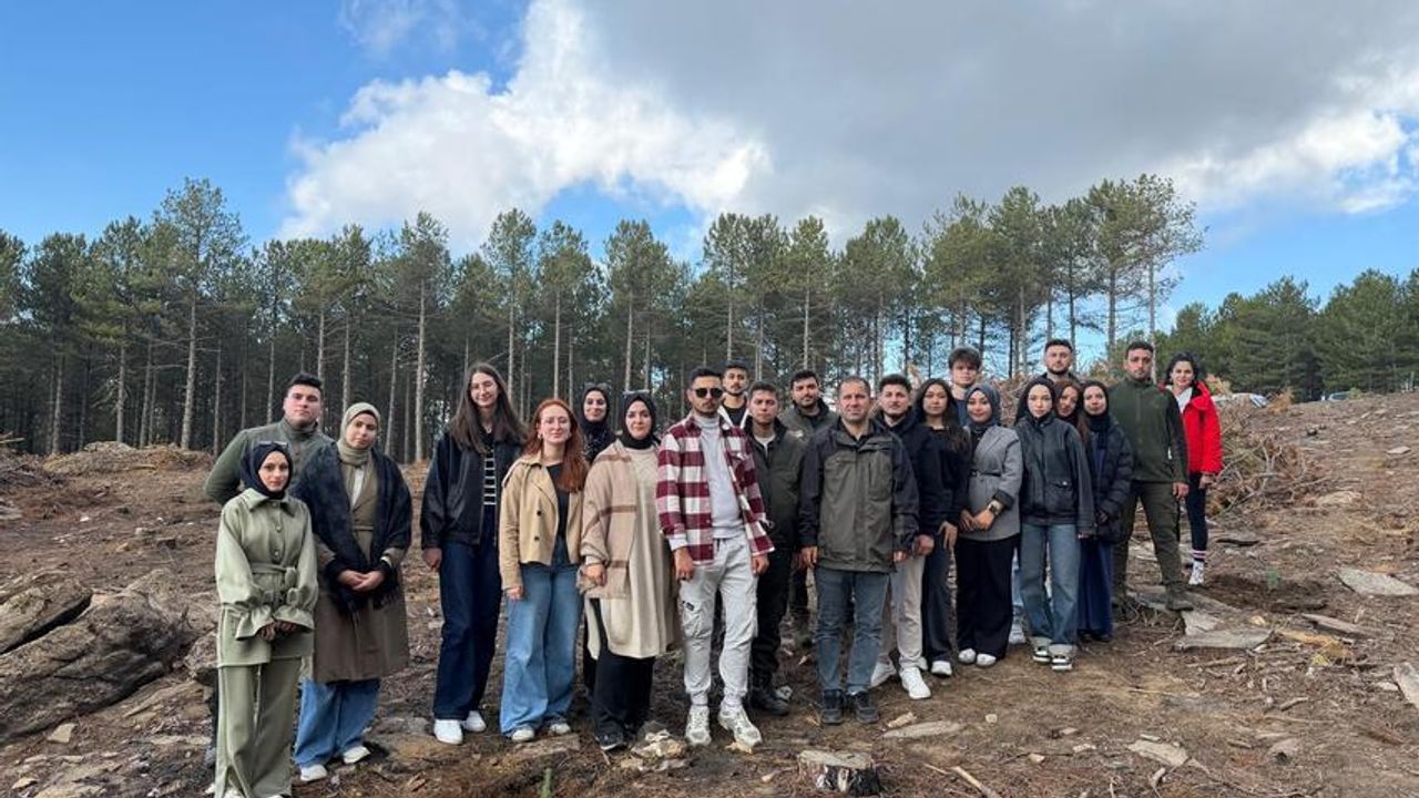 Kırşehirli Gençler Aydın Çine’de Fidan Dikti