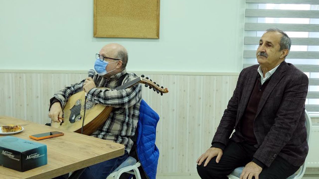 Güdül’de Türk Sanat Müziği Korosuna Kaymakam ve Başkan Ziyareti