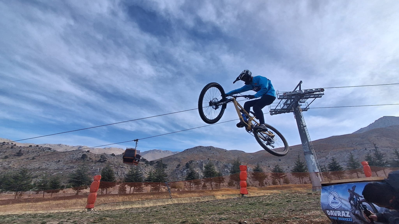 Davraz Dağı Yeni Bisiklet Pistleriyle Spor Turizmine Hazır