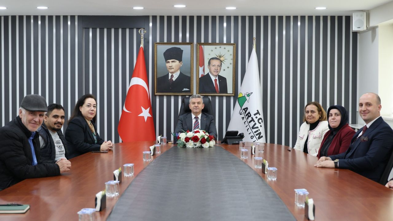 Artvin Valisi Engelli Derneklerini Ziyaret Etti