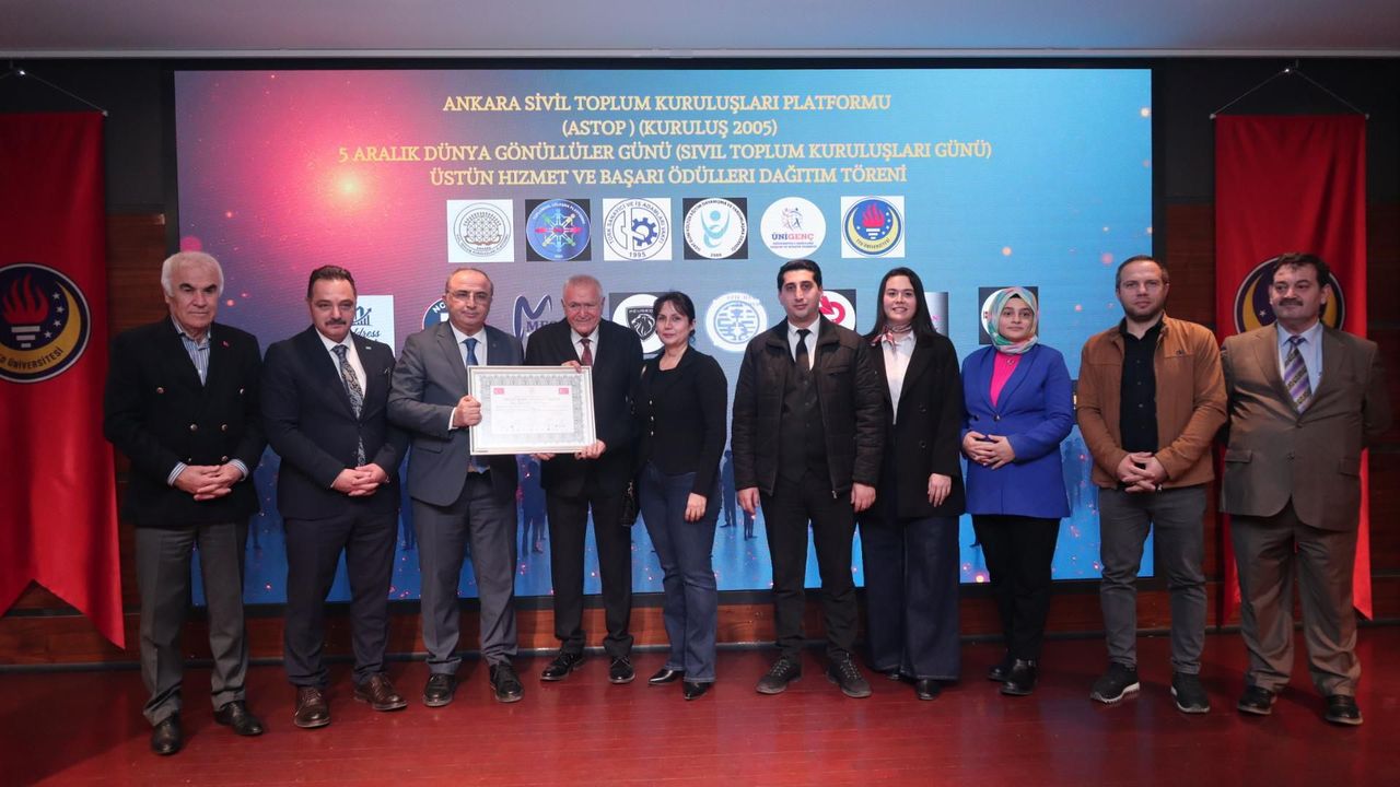 Rize Dernekleri Federasyonu Ankara’da Ödül Aldı