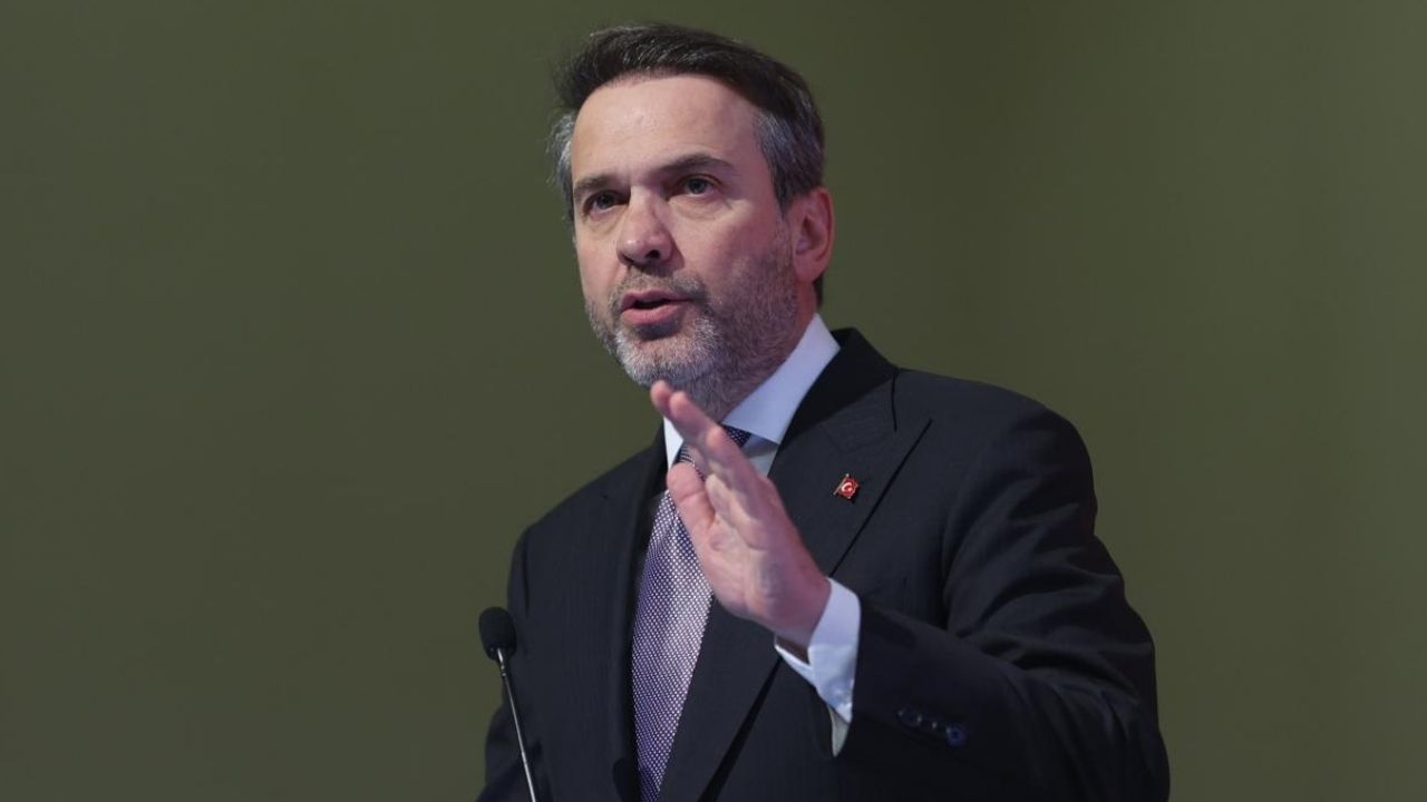 TEİAŞ Kış Şartlarında Elektrik Hatları İçin Bakım Yapıyor