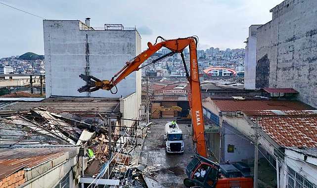 Samsun Gülsan Sanayi Dönüşümünde Yıkım Süreci Hızla İlerliyor