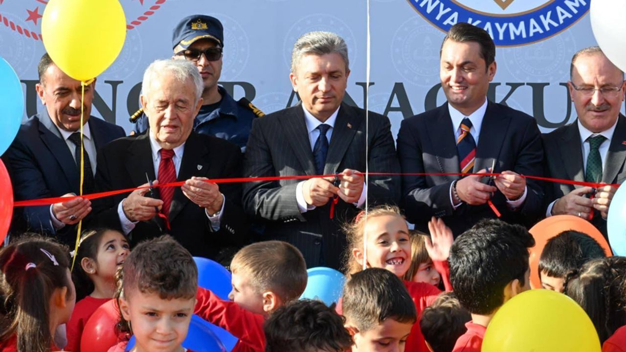 Antalya’da Hayırseverlerin Katkısıyla İki Yeni Okul Açıldı