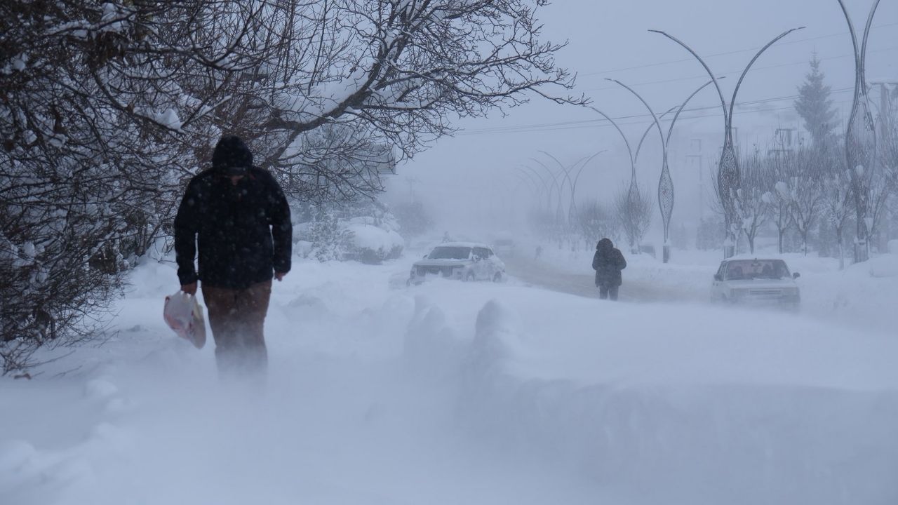 Kartalkaya 200 cm Kar Kalınlığı ile Zirvede, Palandöken Eksi 17 Derece