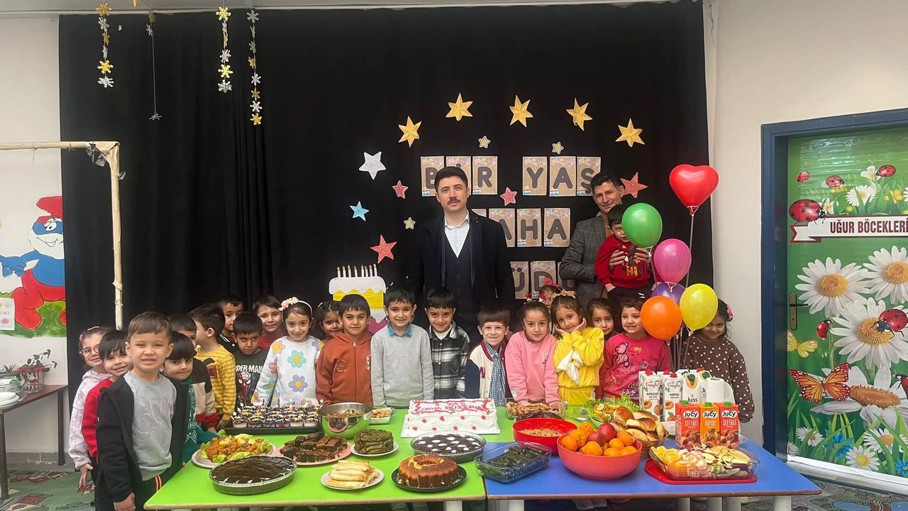 Digor Kaymakamı Anaokulunda Doğum Günü Etkinliğine Katıldı
