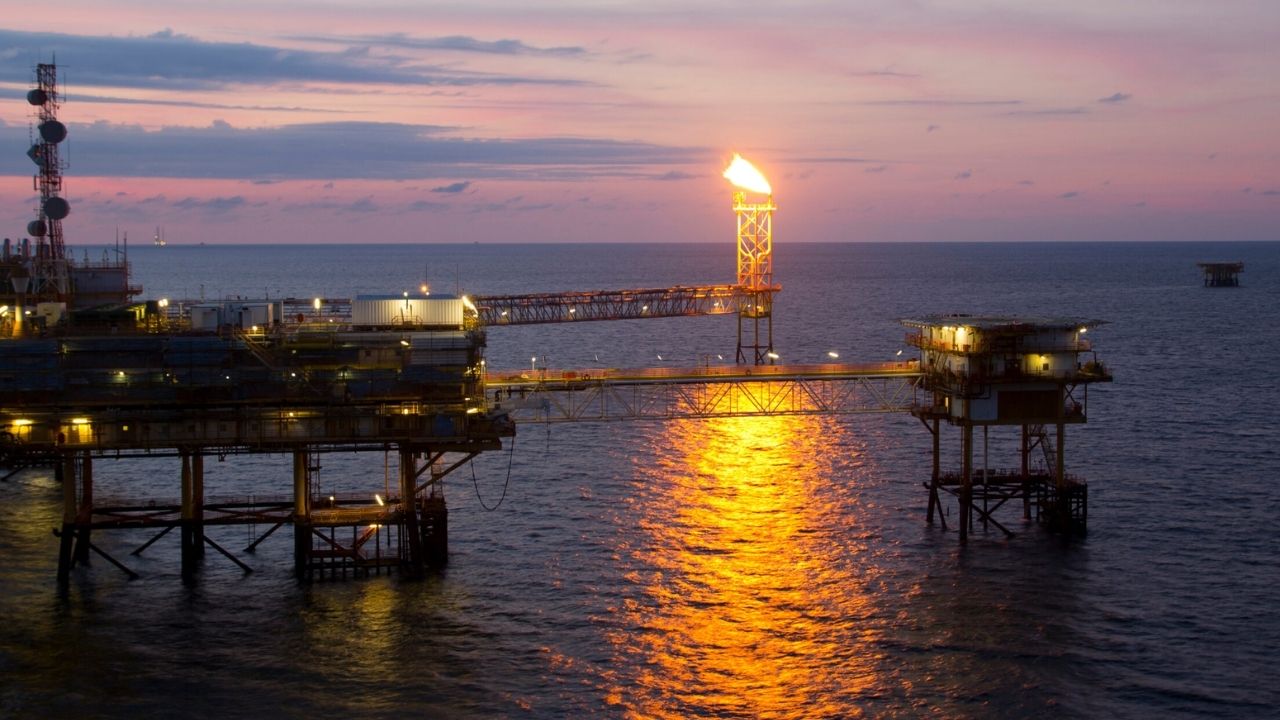 Venezuela ABD’den 300 Milyon Dolarlık Petrol Ödemesi Aldı