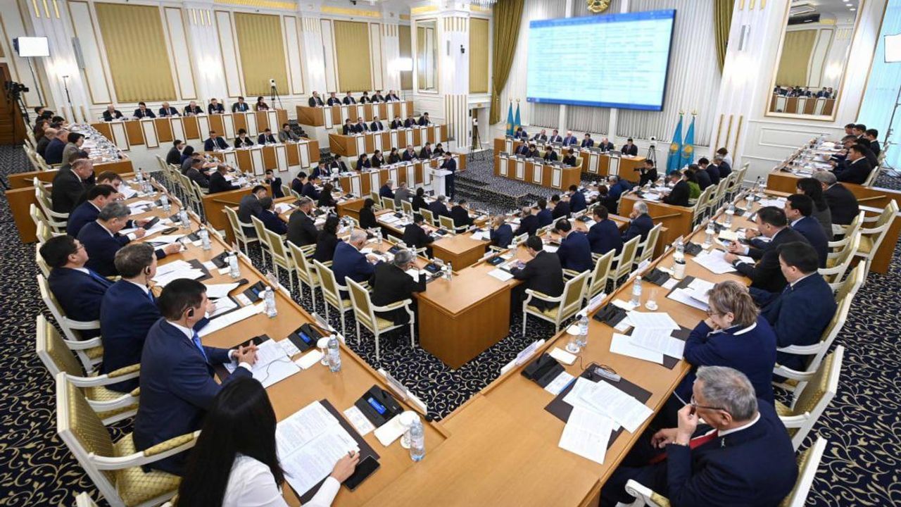 Kazakistan Yeni Anayasa Taslağı İnsan Haklarını Öncelikliyor