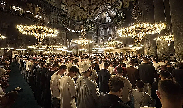 Berat Kandili İdrak Ediliyor: Ramazan Müjdecisi