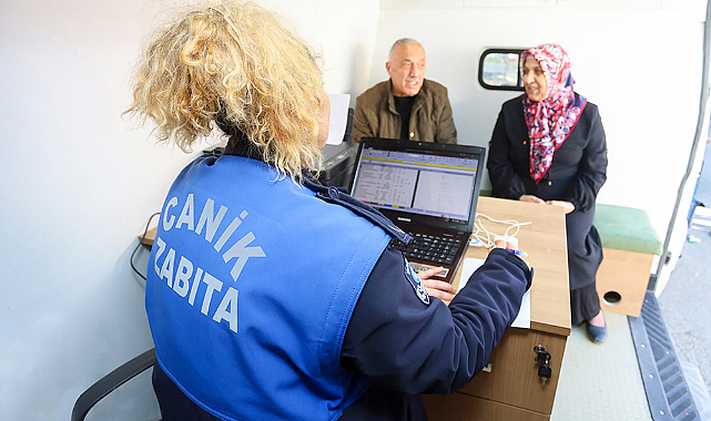 Canik Belediyesi Mobil Zabıta Çözüm Merkezi ile vatandaş talepleri yerinde dinleniyor