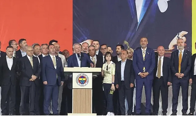 Aziz Yıldırım yeniden Fenerbahçe Başkanı seçildi