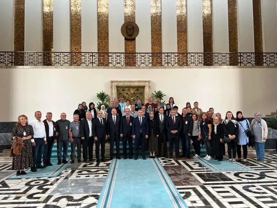AK Partili Canbey Balıkesir ve Antalya’da saha çalışmalarını sürdürüyor