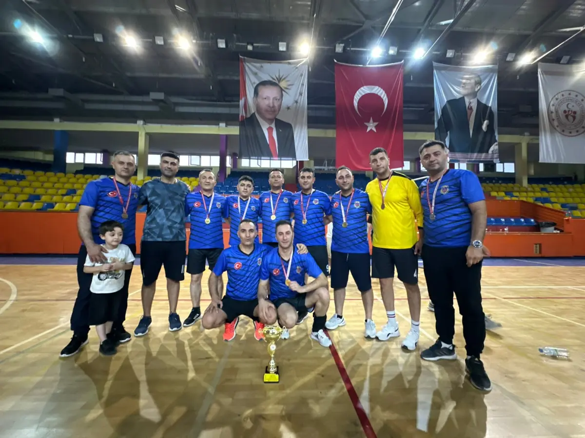 Kırıkkale’de cezaevi personeli voleybol turnuvası sona erdi