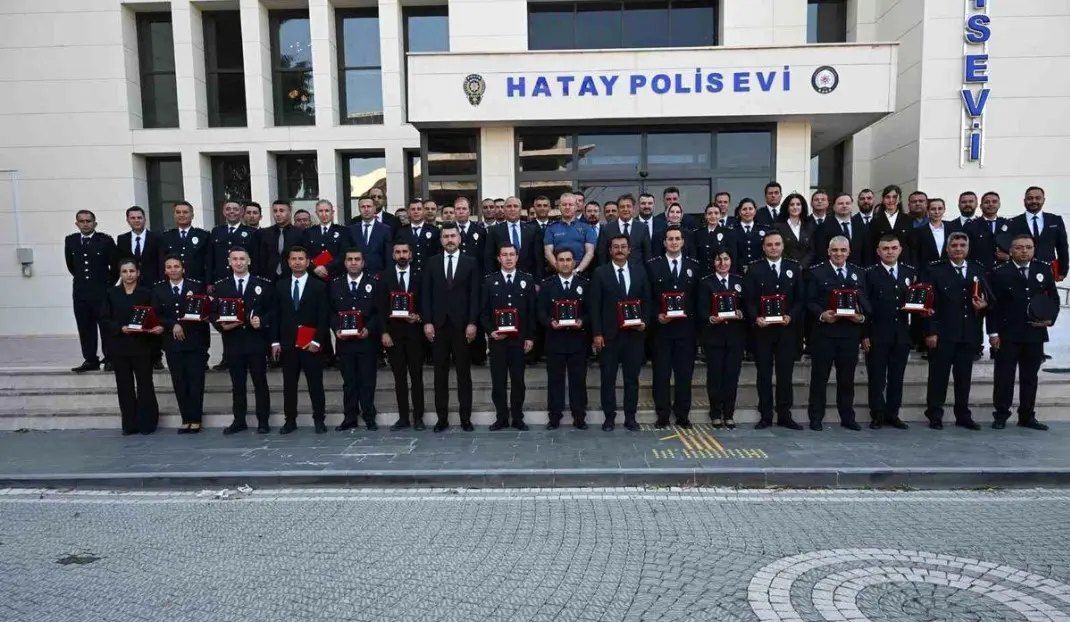 Hatay’da emniyet personeline rütbe terfi töreni düzenlendi