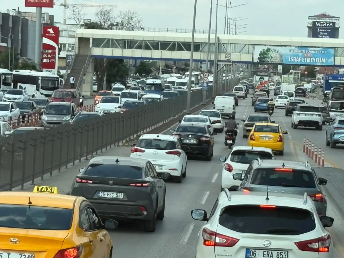 Ankara’da idari izin öncesi şehir dışına yoğun çıkış başladı