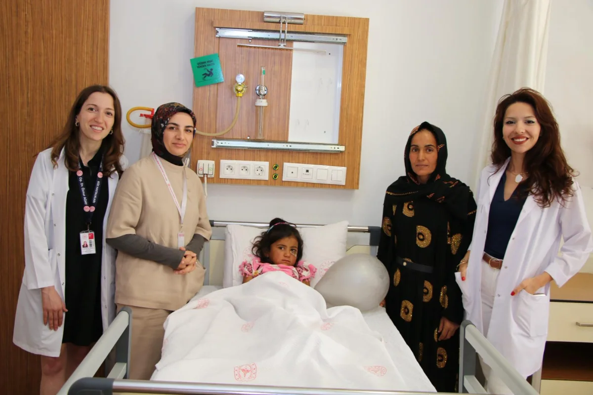 Şanlıurfa’da 5 yaşındaki kız çocuğuna nadir uygulanan cerrahiyle görme yetisi kazandırıldı
