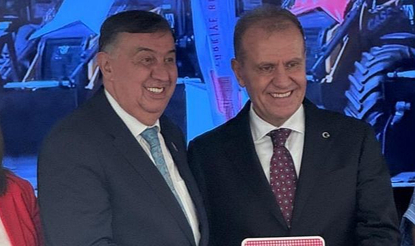 Elazığ’da koruyucu ailelere yönelik bisiklet dağıtıldı