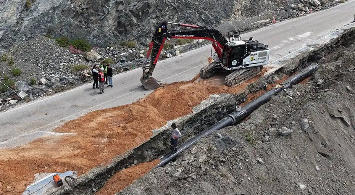 Hatay’da 2 yıllık içme suyu hattı yatırımı 10 yılı geride bıraktı