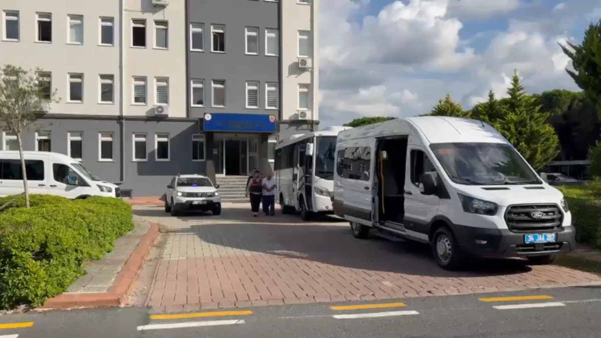 MİT görevlisi diyerek aileyi 100 bin dolar dolandırdılar
