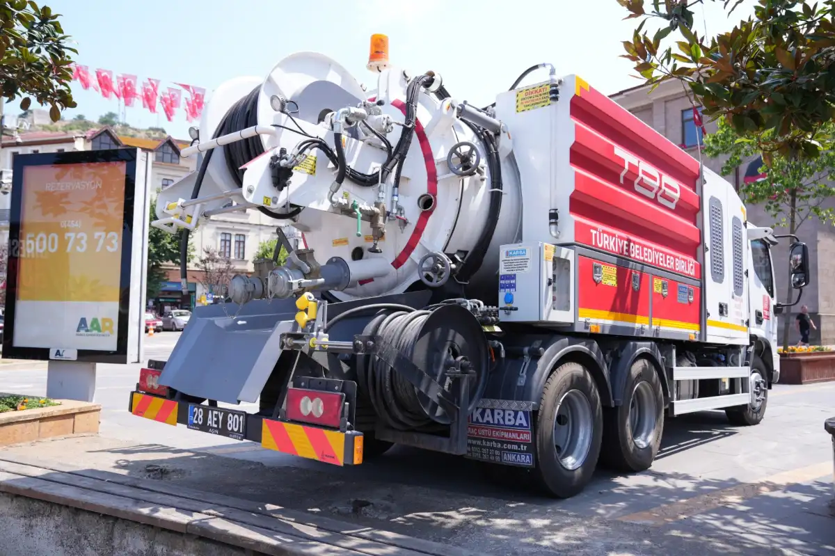 Giresun Belediyesi’ne 9,5 milyon TL’lik kombine kanal aracı