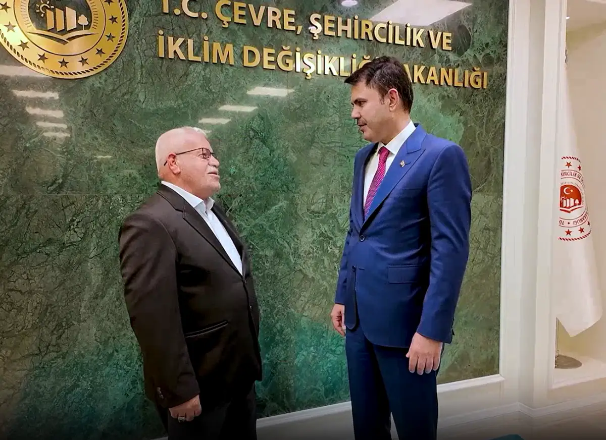 Enkazdan 5. gün çıkan Kahraman Bakan Kurum’a teşekkür etti