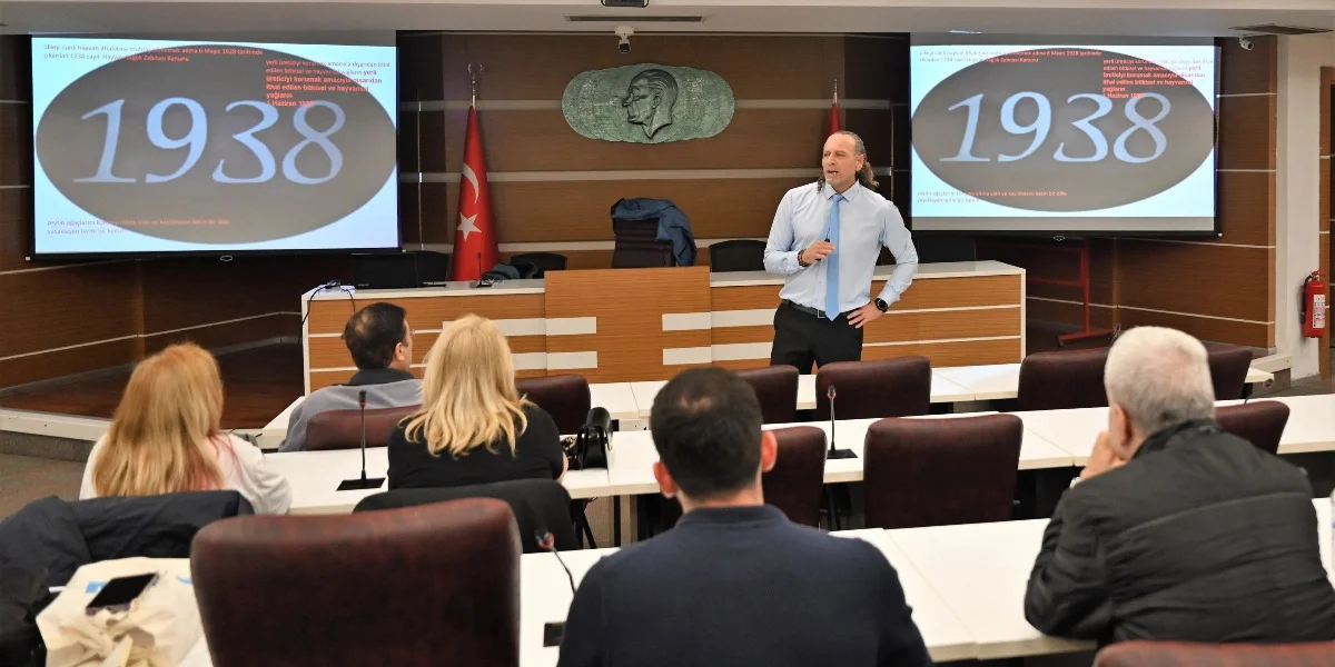 Bornova’da üreticilere zirai ilaç güvenliği eğitimi
