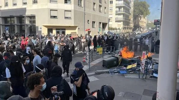 Fransa’da öğrenci protestoları ülke geneline yayıldı