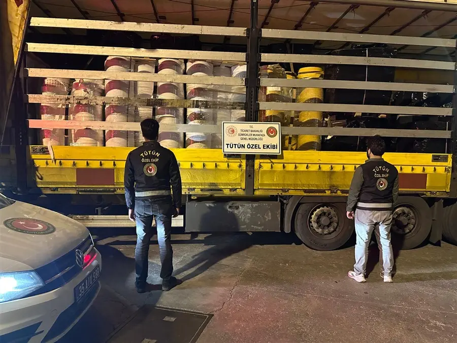 İzmir Kemalpaşa’da kaçak makaron fabrikasına operasyon