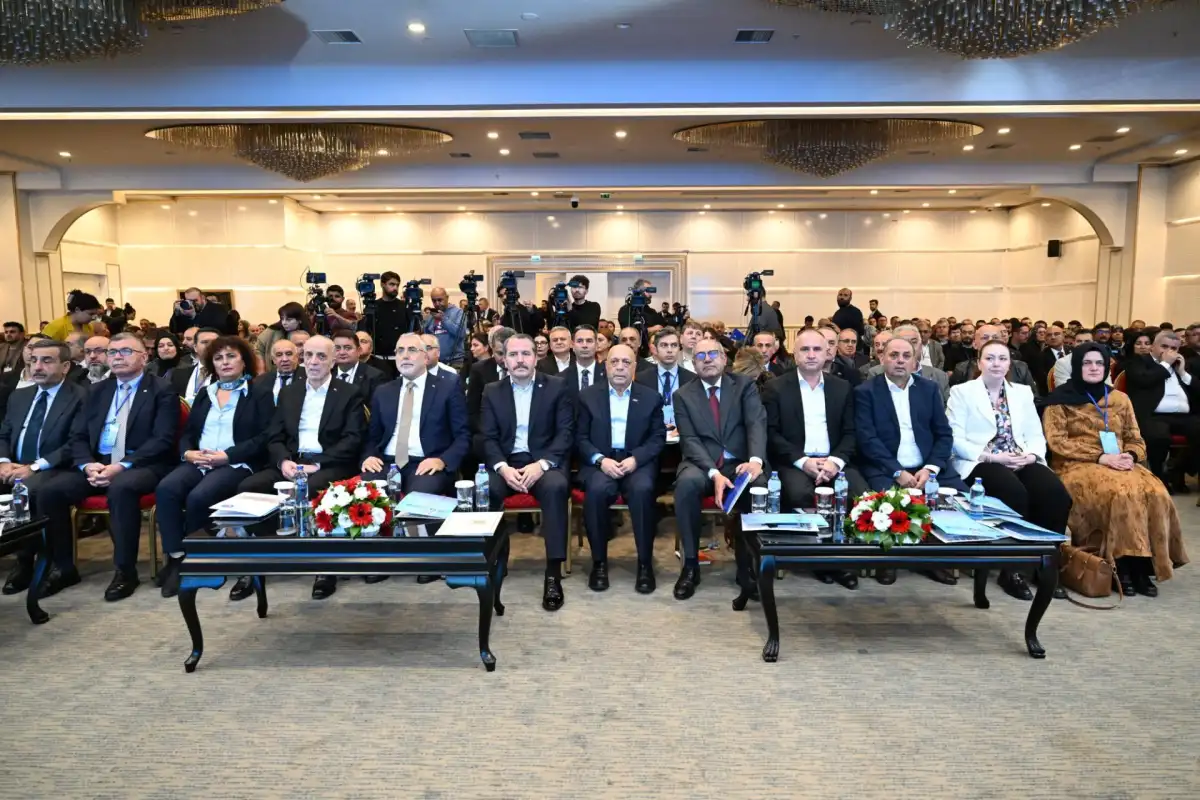 HAK-İŞ’ten yeşil ve dijital dönüşümde işçi hakları vurgusu