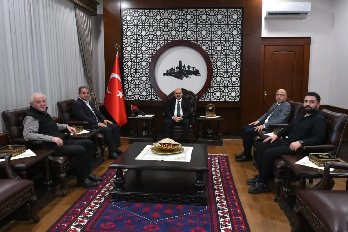 TİMBİR heyeti Balıkesir Valisi Ustaoğlu’nu ziyaret etti